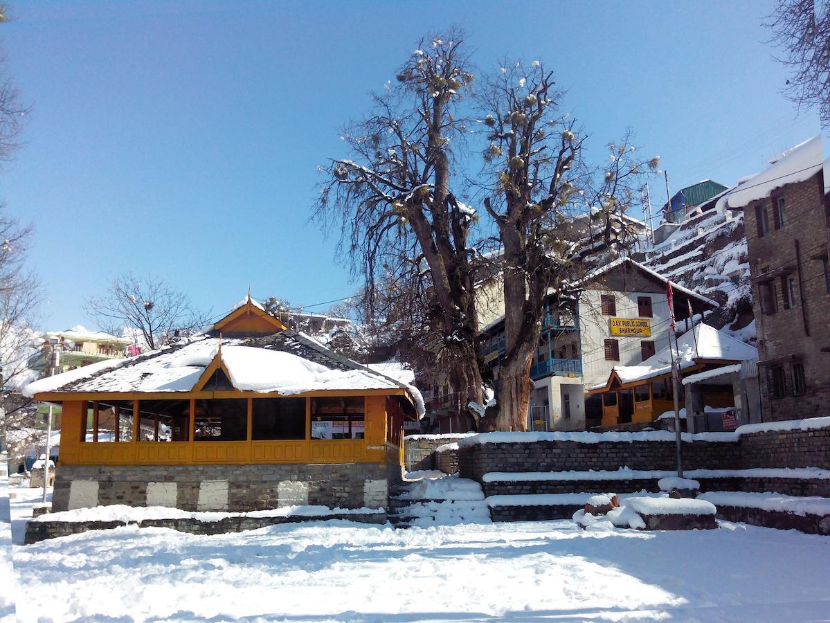 Hotel Bharmour View Brāhmaur Exteriör bild