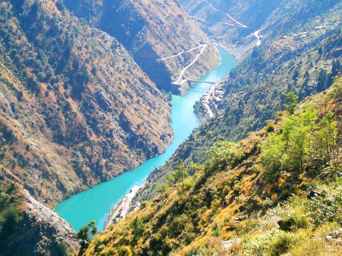 Hotel Bharmour View Brāhmaur Exteriör bild